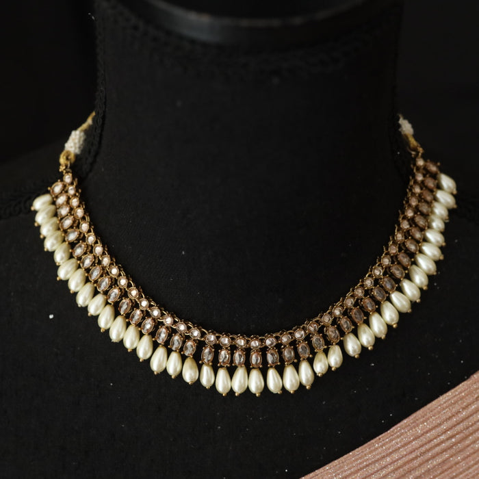 Trendy pearl bead choker necklace with earrings and tikka 148834
