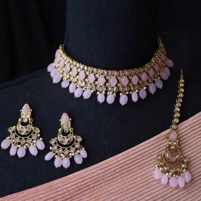 Trendy pink bead choker necklace with earrings and tikka 654432