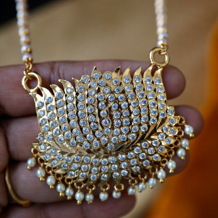 Heritage gold plated white padakam necklace 16575955