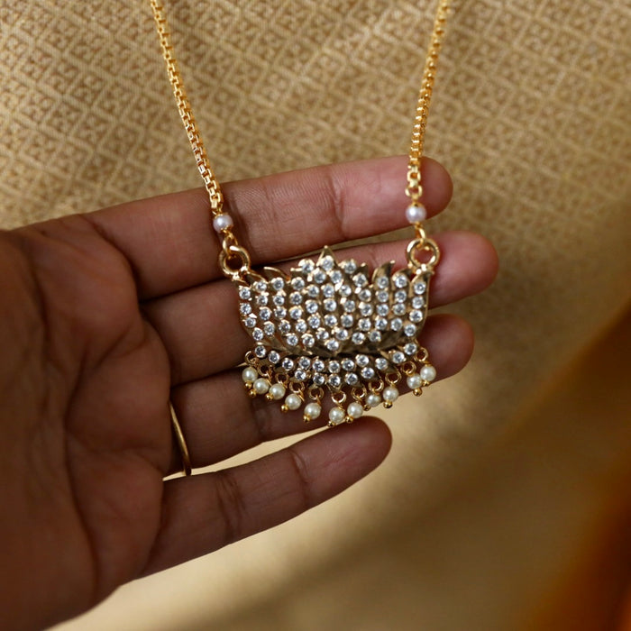 Heritage gold plated white padakam necklace 1657591