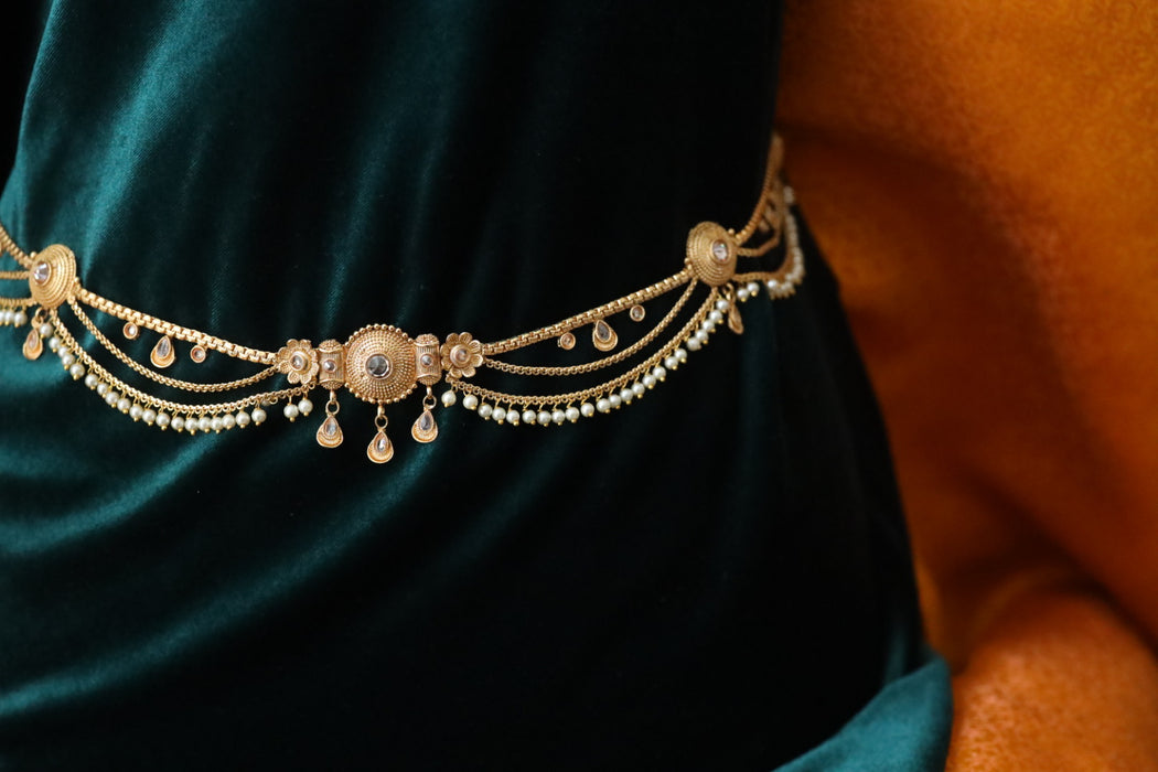 Antique gold and pearl design waistchain  234890