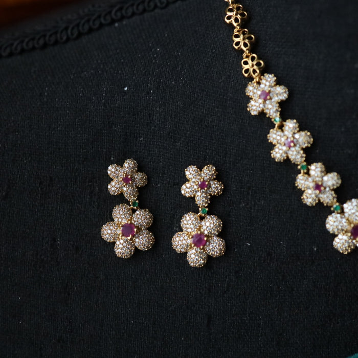 Antique short necklace with earrings 176548899