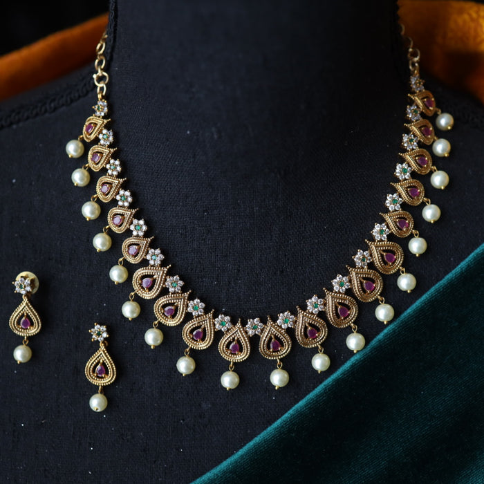 Antique short necklace with earrings 165487