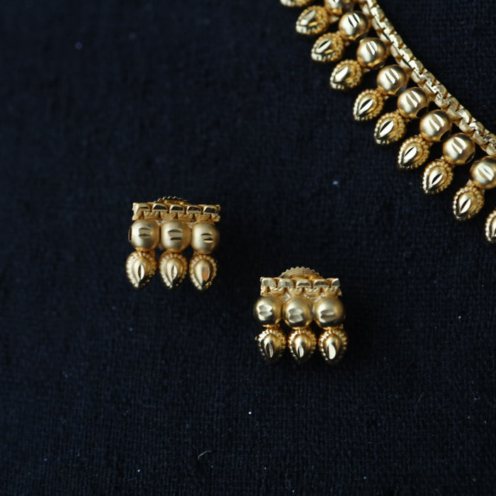 Heritage gold plated gold short necklace with earrings 13459