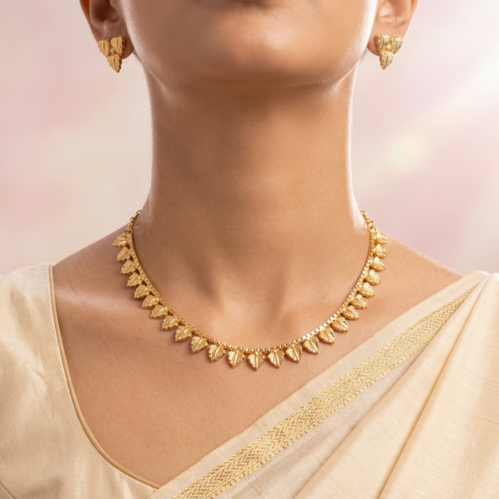 Heritage gold plated gold short necklace with earrings H433