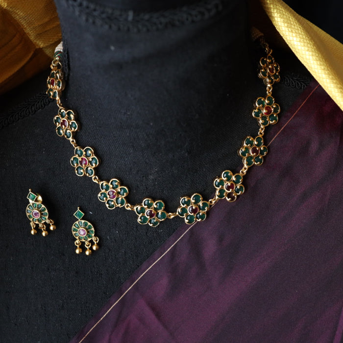 Antique green stone necklace with earrings SS10065