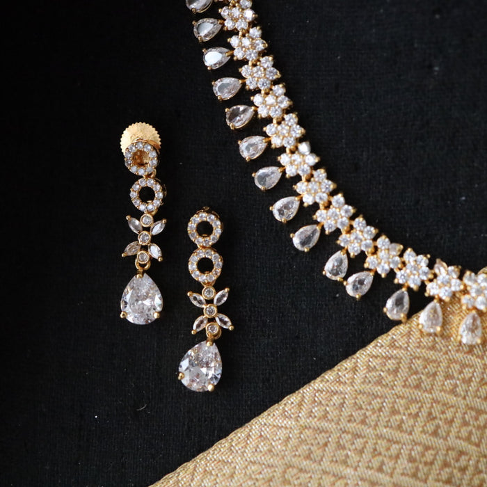 Heritage gold plated white stone short necklace earrings TH1027
