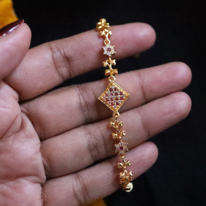 Heritage gold plated bracelet- one size - 104073