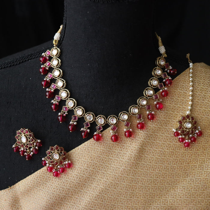 Trendy pink bead short necklace with earrings and tikka 4855544