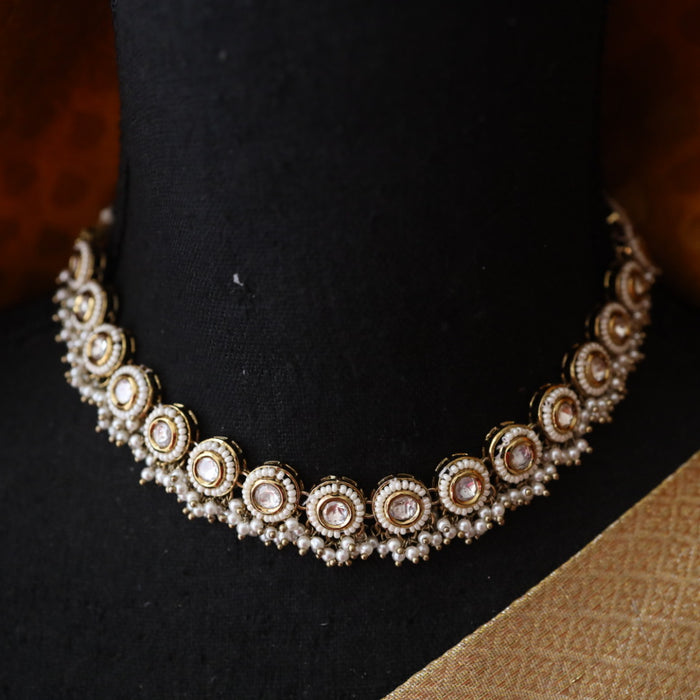 Trendy white pearl choker necklace with earrings 1675780
