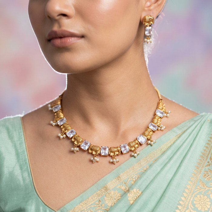 Clearance white stone short necklace with earrings C115