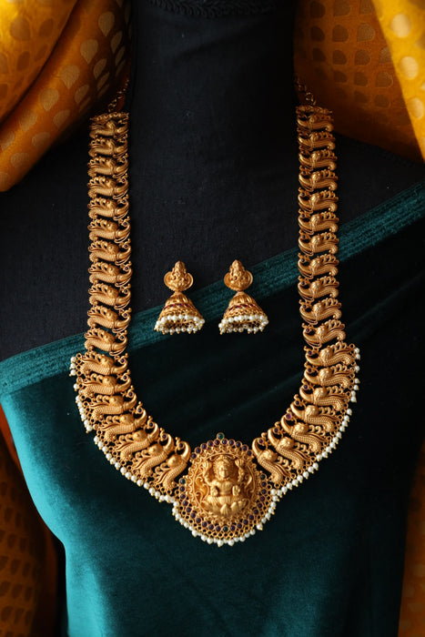 Antique long temple necklace with earrings LL04059