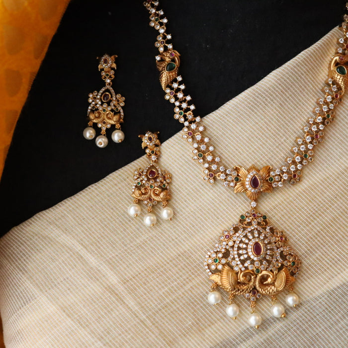 Antique short necklace with earrings