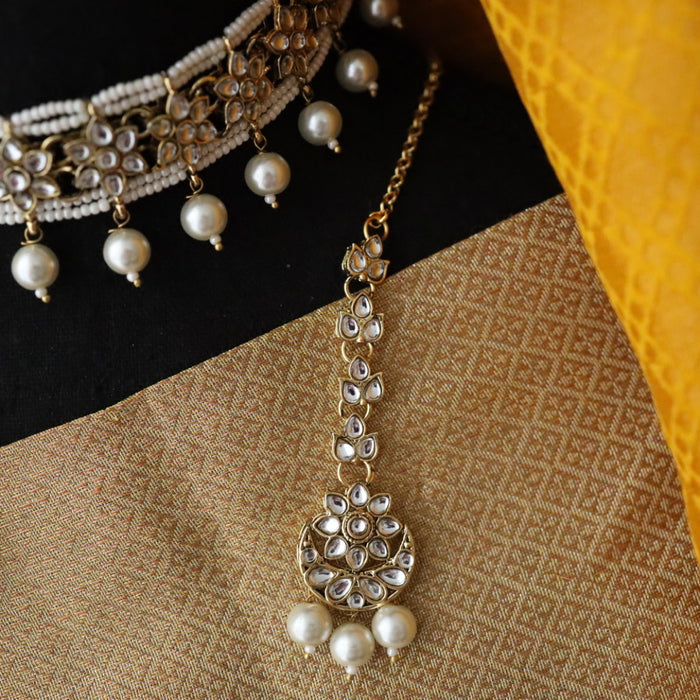 Heera white Kundan stone and pearls necklace with earrings and tikka 17655