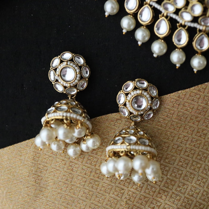 Heera white Kundan stone and pearls necklace with earrings and tikka 176322112