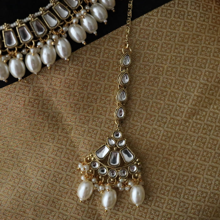 Heera white Kundan stone and pearls necklace with earrings and tikka 1763344