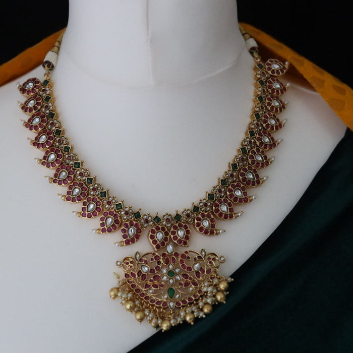 Antique short necklace with earrings 177041