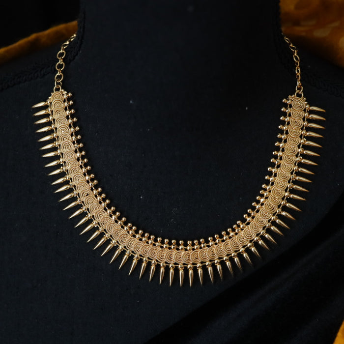 Heritage gold plated short necklace 101