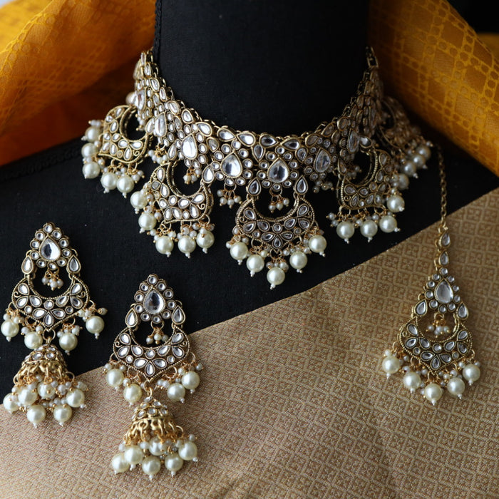 Heera white Kundan stone and pearls choker with earrings and tikka 1763339