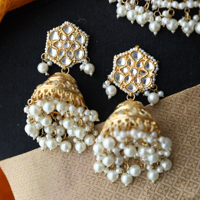 Heera white Kundan stone and pearls choker with earrings and tikka 176331