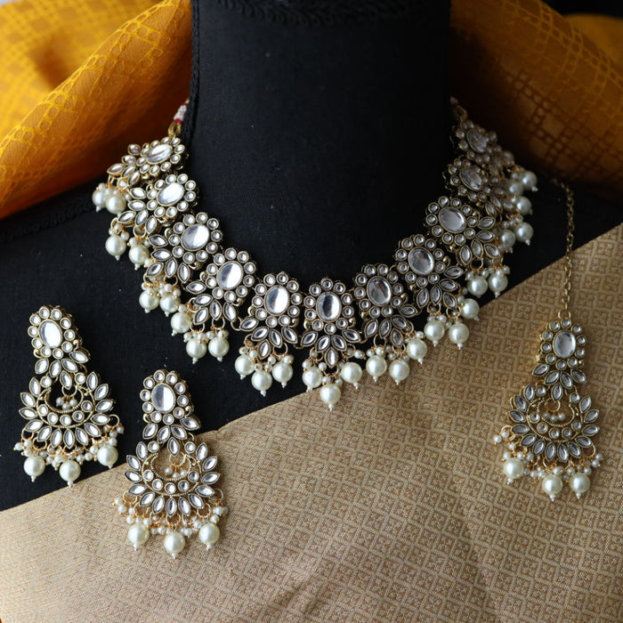 Heera white Kundan stone and pearls choker with earrings and tikka 1763342