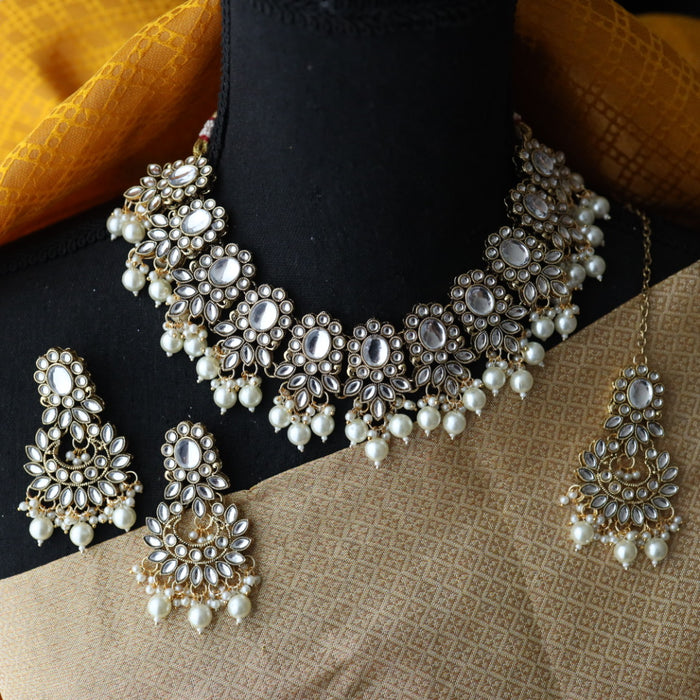 Heera white Kundan stone and pearls choker with earrings and tikka 1763342