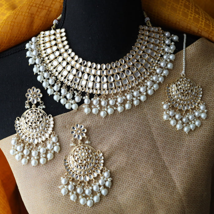 Heera white Kundan stone and pearls choker with earrings and tikka 1763344