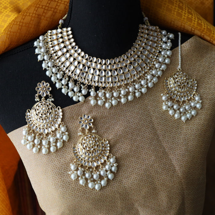 Heera white Kundan stone and pearls choker with earrings and tikka 1763344