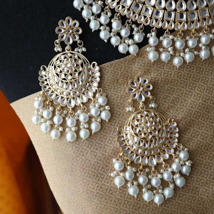 Heera white Kundan stone and pearls choker with earrings and tikka 1763344