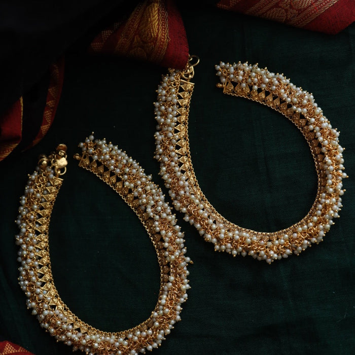 Antique gold and pearl traditional payal AN006