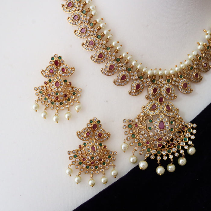 Antique short necklace and earrings 16732