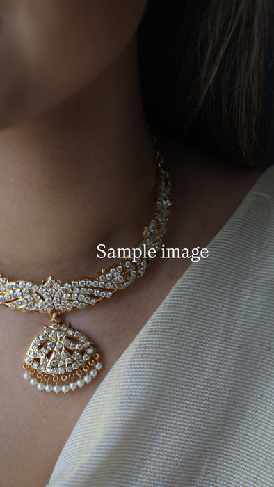 Heritage gold plated ruby white stone short  necklace H8621