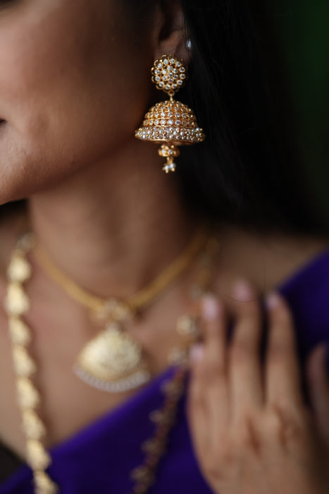Heritage gold white stone and pearl  jumka earrings HJ7539