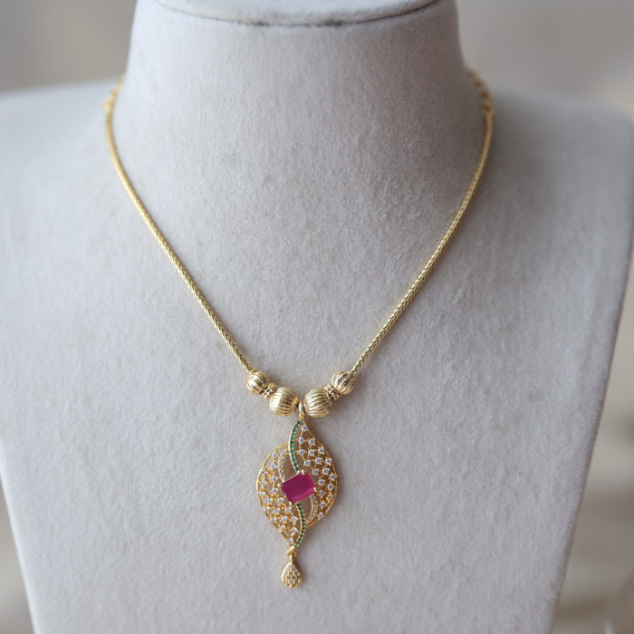 Heritage gold plated short necklace H3546