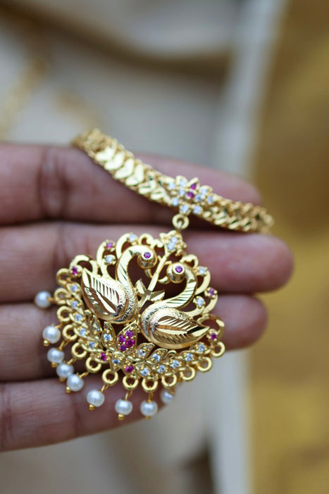 Heritage gold plated short necklace H0261