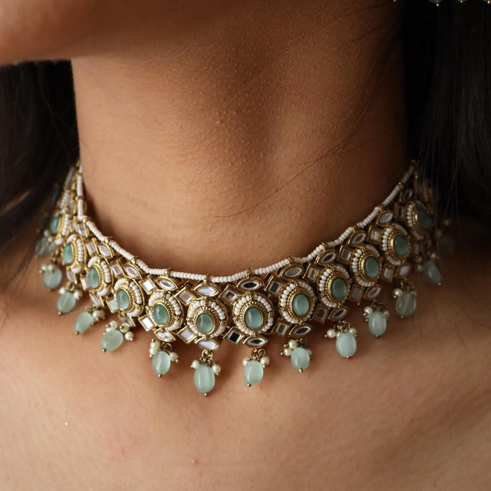 Trendy mint bead choker necklace with earrings and tikka 148898
