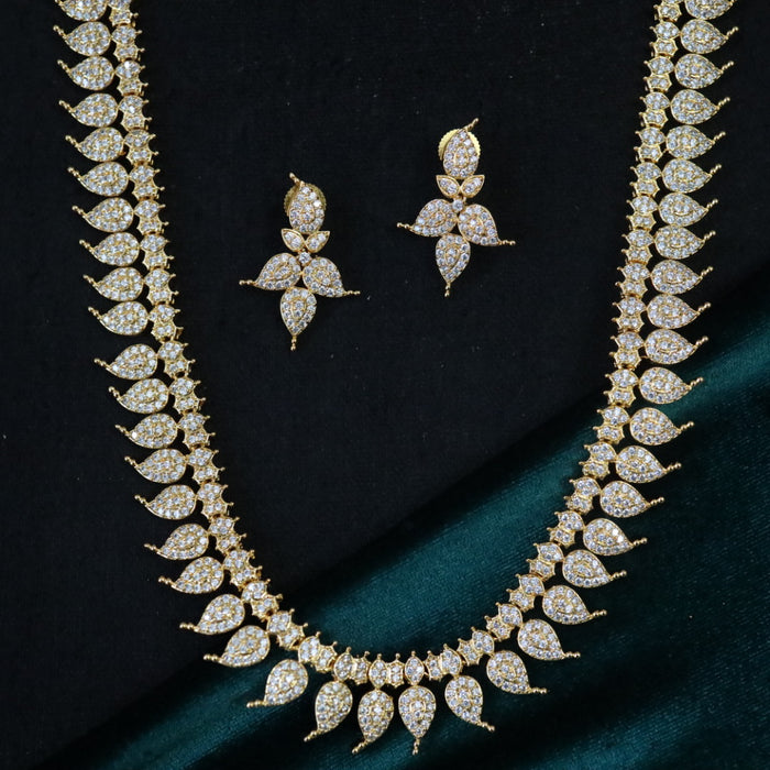 Antique white stone long necklace with earrings 16468