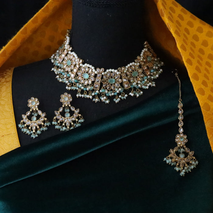Trendy mint green choker necklace and earrings  2111355