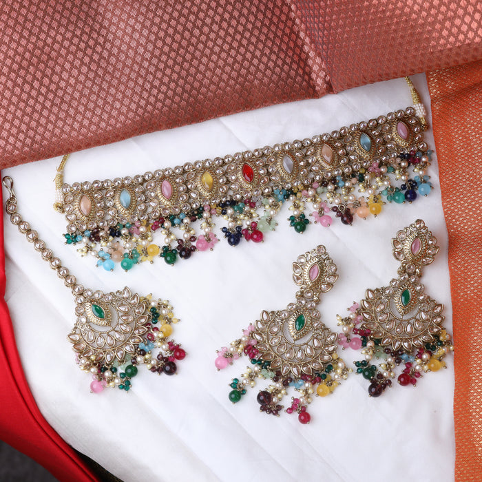 Trendy short necklace and earrings 16689