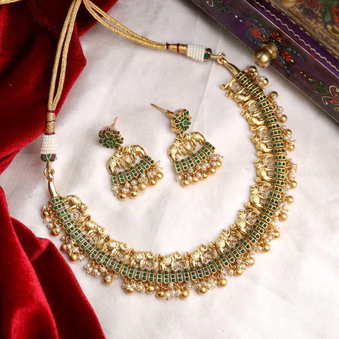Antique short necklace and earrings 15715