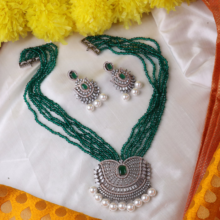 Trendy green bead choker necklace and earrings 1789