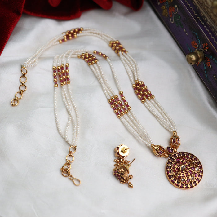 Antique pearl necklace and earrings 15668