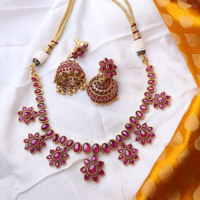 Antique ruby short necklace and earrings  177002