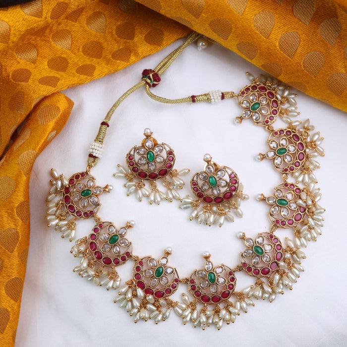 Antique short necklace with earrings