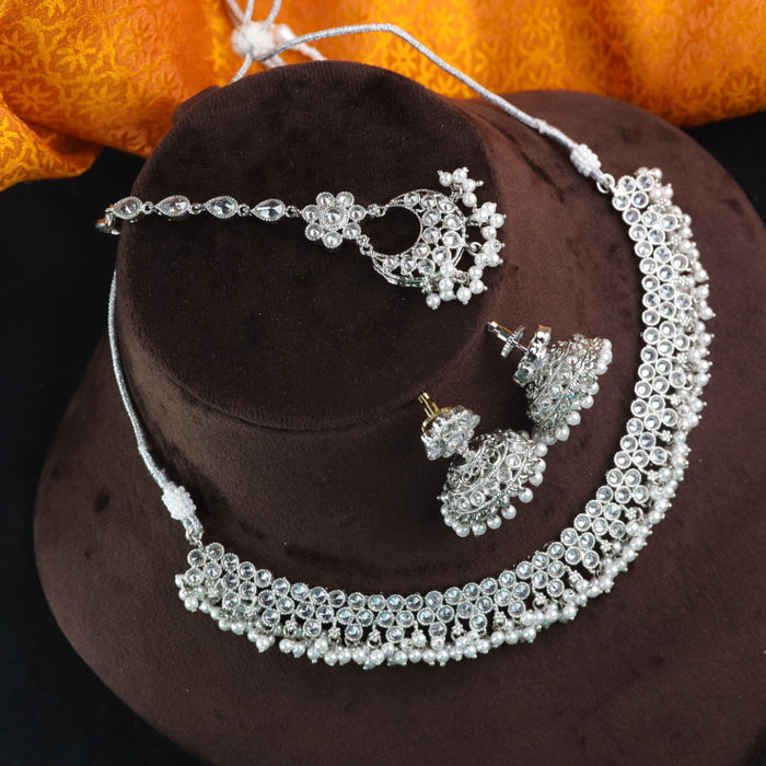 Trend Silver short necklace, earrings and tikka 2467