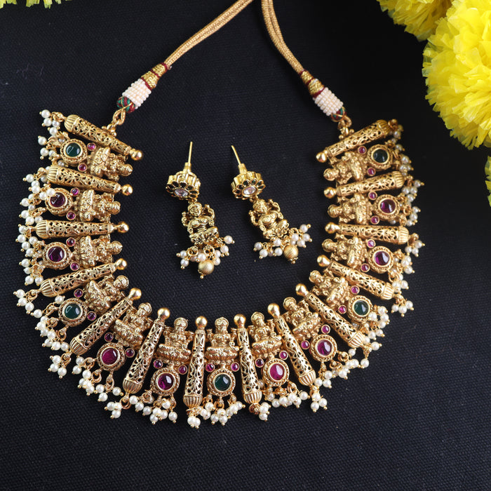 Antique short necklace and earrings 1659