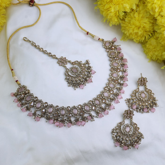 Trendy pearl short necklace and earrings 16679