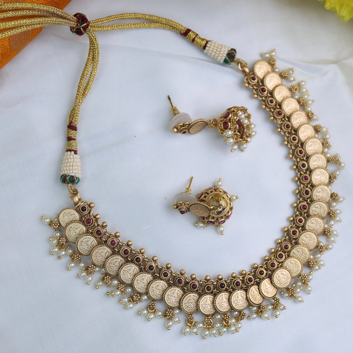 Antique short necklace and earrings 16401