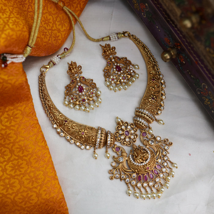 Antique short necklace and earrings 15691