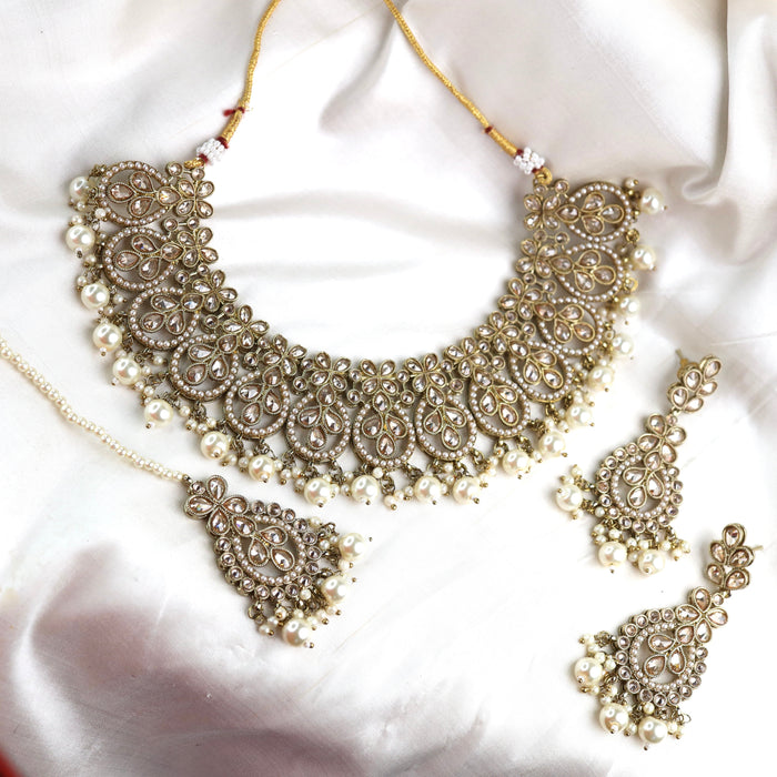 Trendy pearl necklace and earrings 15714